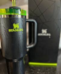 Stanley Halloween Web Glow H2.0 40oz Tumbler Limited Edition – Glow-in-the-Dark Insulated Travel Cup (Brand New, Fast Shipping)